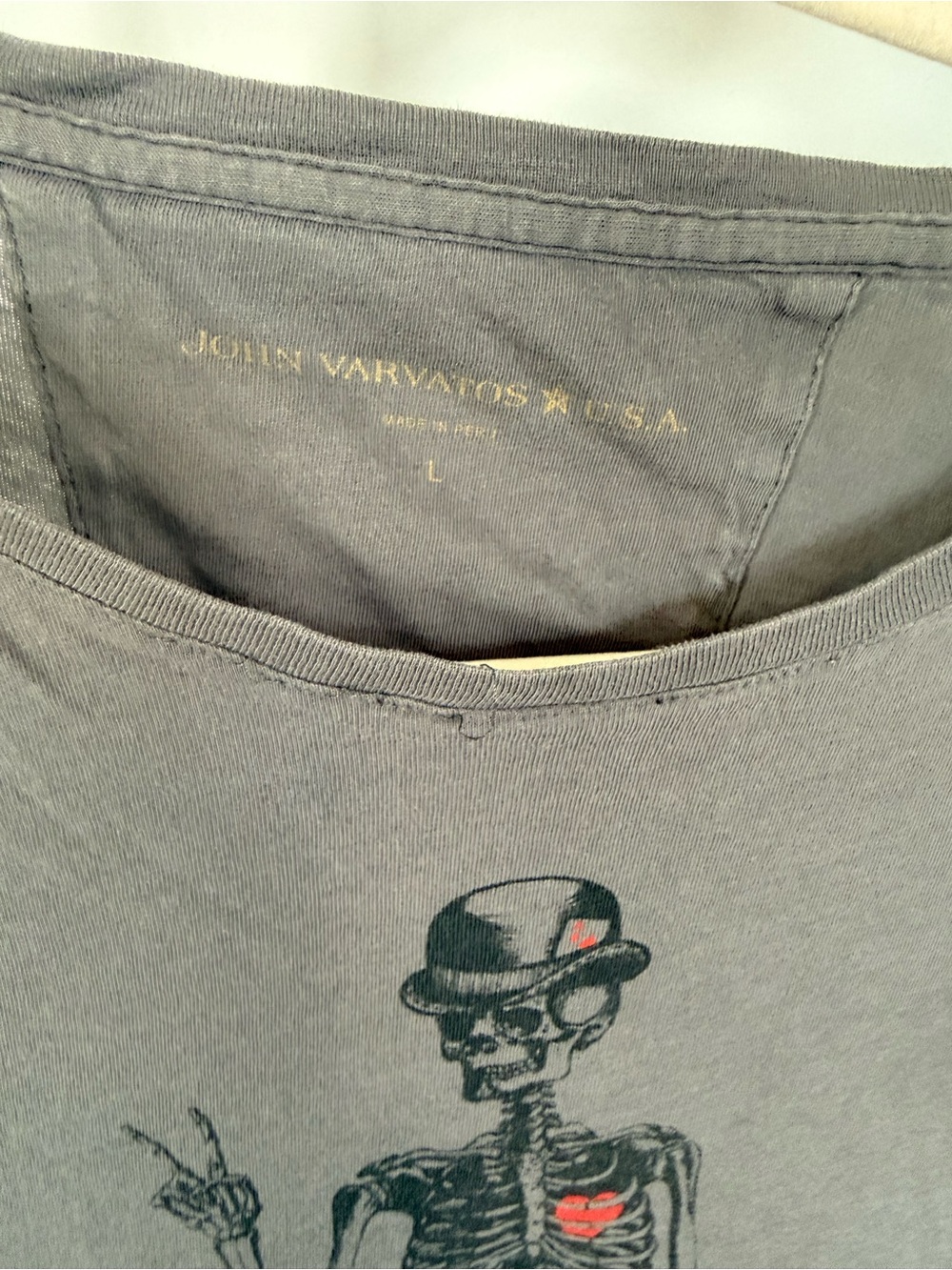 John Varvatos Paper ThinCharcoal Gray Skeleton Graphic Tee with Red Heart Accent - Picture 4 of 9